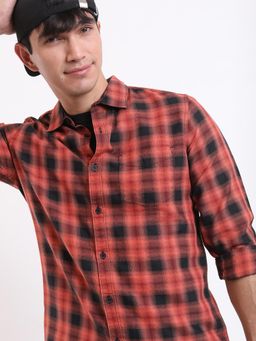 HIGHLANDER - Men Rust Cotton Blend Checks Slim Fit Shirt