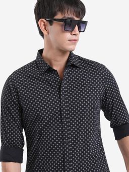 HIGHLANDER - Men Black Cotton Checks Slim Fit Shirt