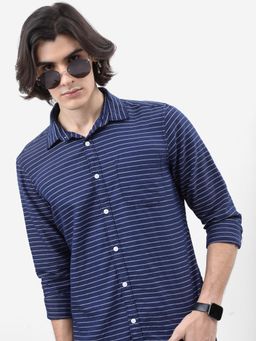 HIGHLANDER - Men Navy Blue Cotton Blend Stripes Slim Fit Shirt