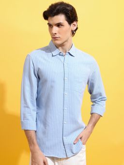 HIGHLANDER - Men Blue Cotton Blend Stripes Slim Fit Shirt