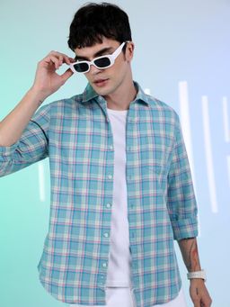 HIGHLANDER - Men Blue Cotton Blend Checks Slim Fit Shirt