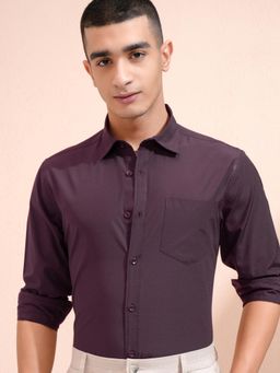 HIGHLANDER - Men Purple Cotton Blend Solid Slim Fit Formal Shirt