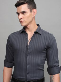 HIGHLANDER - Men Navy Blue Polyester Blend Stripes Slim Fit Formal Shirt