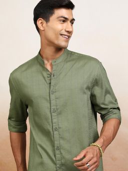 HIGHLANDER - Men Olive Cotton Stripes Relaxed Fit Shirt