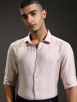 HIGHLANDER - Men Pink Viscose Textured Slim Fit Shirt