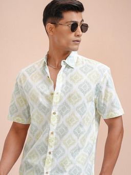 HIGHLANDER - Men Multi-Color Cotton Printed Relaxed Fit Shirt