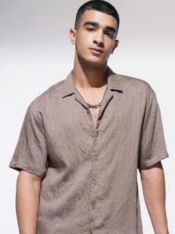 HIGHLANDER - Men Brown Viscose Textured Relaxed Fit Shirt
