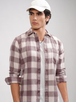 HIGHLANDER - Men Red Cotton Blend Checks Slim Fit Shirt