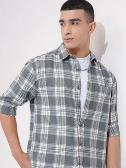 HIGHLANDER - Men Grey Cotton Blend Checks Relaxed Fit Shirt