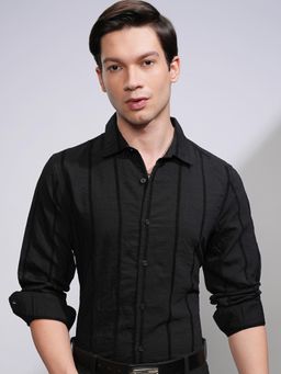 HIGHLANDER - Men Black Cotton Blend Stripes Slim Fit Shirt