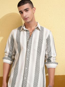 HIGHLANDER - Men White Cotton Stripes Slim Fit Shirt