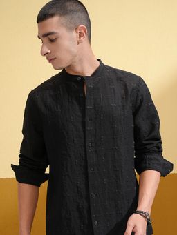HIGHLANDER - Men Black Viscose Textured Slim Fit Shirt