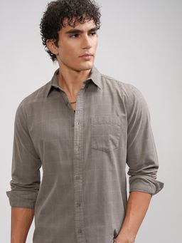 HIGHLANDER - Men Grey Cotton Checks Slim Fit Shirt