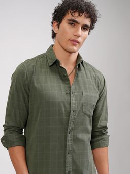 HIGHLANDER - Men Green Cotton Checks Slim Fit Shirt