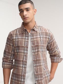 HIGHLANDER - Men Brown Cotton Blend Checks Slim Fit Shirt