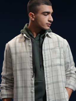 HIGHLANDER - Men Off White Cotton Blend Checks Relaxed Fit Shirt