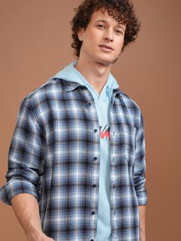 HIGHLANDER - Men Blue Cotton Checks Relaxed Fit Shirt
