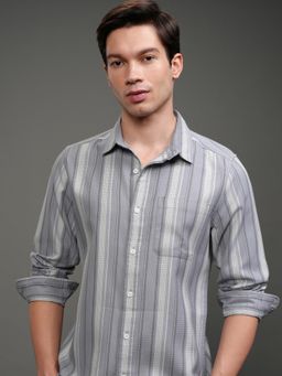 HIGHLANDER - Men Blue Cotton Blend Stripes Slim Fit Shirt