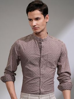 HIGHLANDER - Men Maroon Cotton Textured Slim Fit Shirt