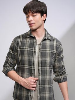 HIGHLANDER - Men Grey Cotton Checks Slim Fit Shirt