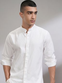 HIGHLANDER - Men White Cotton Blend Textured Slim Fit Shirt