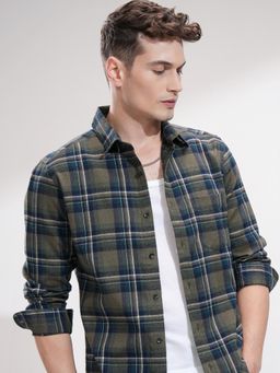HIGHLANDER - Men Olive Cotton Blend Checks Slim Fit Shirt