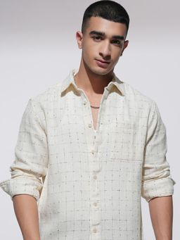 HIGHLANDER - Men Off White Cotton Checks Relaxed Fit Shirt