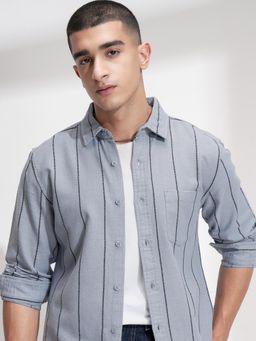 HIGHLANDER - Men Blue Cotton Blend Stripes Slim Fit Shirt