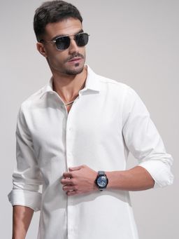 HIGHLANDER - Men White Cotton Blend Solid Slim Fit Shirt