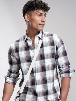 HIGHLANDER - Men Red Cotton Checks Slim Fit Shirt