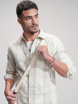 HIGHLANDER - Men Beige Cotton Blend Checks Slim Fit Shirt
