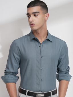 HIGHLANDER - Men Teal Cotton Blend Solid Slim Fit Formal Shirt