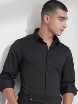 HIGHLANDER - Men Black Polyester Blend Solid Slim Fit Formal Shirt