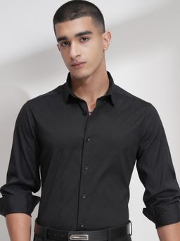 HIGHLANDER - Men Black Polyester Blend Solid Slim Fit Formal Shirt