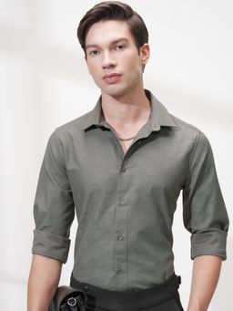 HIGHLANDER - Men Grey Cotton Blend Textured Slim Fit Formal Shirt