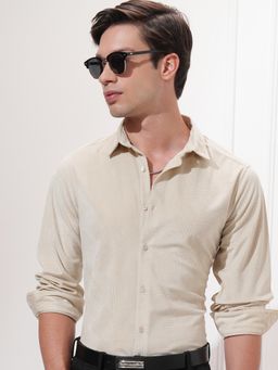 HIGHLANDER - Men Beige Polyester Textured Slim Fit Shirt