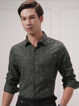 HIGHLANDER - Men Green Cotton Textured Slim Fit Formal Shirt