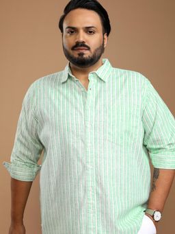 HIGHLANDER - Men Green Cotton Stripes Regular Fit Shirt