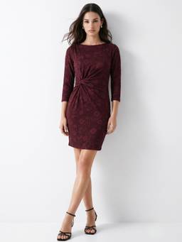 Outzidr - Wine Textured Side Knot Detail Bodycon Dress
