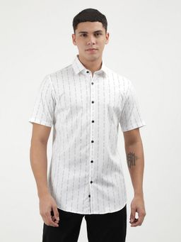 Calvin Klein - Men White Cotton Typography Slim Fit Shirt