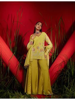 Shreeka - Yellow Embroidered Kurta And Shaara Georgette (Set of 3)