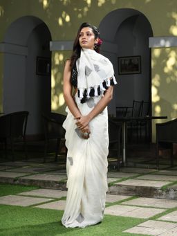 Angoshobha - White & Black Linen Deck Of Cards Design Handwoven Saree with Unstitched Blouse
