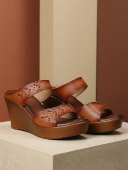 EZOK - W-1207 Lightweight Comfort Tan Wedges