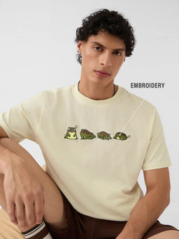 The Souled Store - Originals Relaxed : Tired Frog Men Cream T-shirt