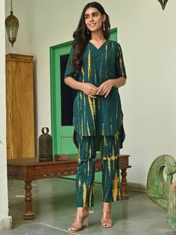 Lavanya The Label - Dark Green Shibori Kurta (Set of 2)