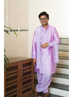 HILO DESIGN - Lavender Luxe Pattu Kurta with Pattu Dhoti and Kanduva