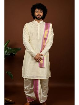 HILO DESIGN - Off White Rahn Pattu Kurta with Pattu Dhoti and Kanduva