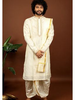 HILO DESIGN - Off White Lujo Pattu Kurta with Pattu Dhoti and Kanduva