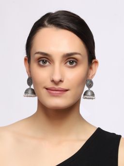 VENI - Silver-Plated Classic Earrings