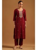 Maroon color option, Currently selected